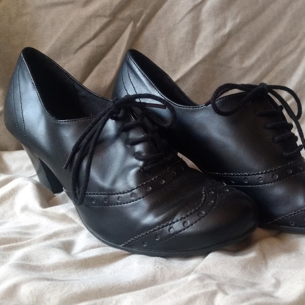 Comfort plus oxford heels